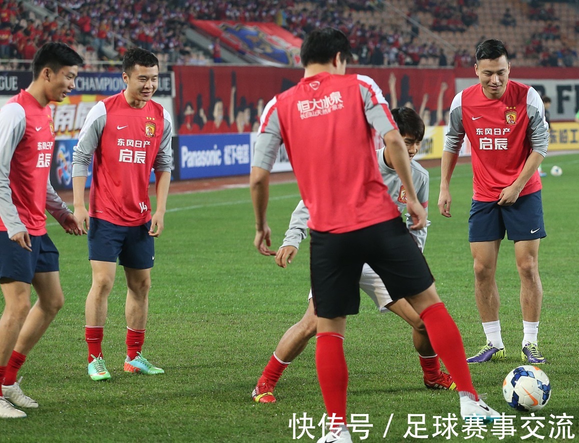 体坛联播｜萨卡将与阿森纳续约五年，曼城签下新援